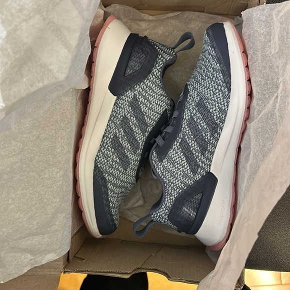 New adidas rapidarun shoes - size 13 with box - Picture 6 of 6